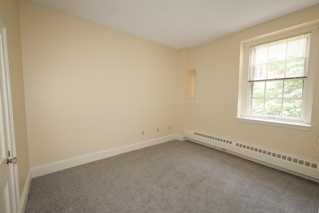 227 Pleasant - Photo 30