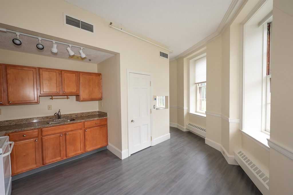227 Pleasant - Photo 20