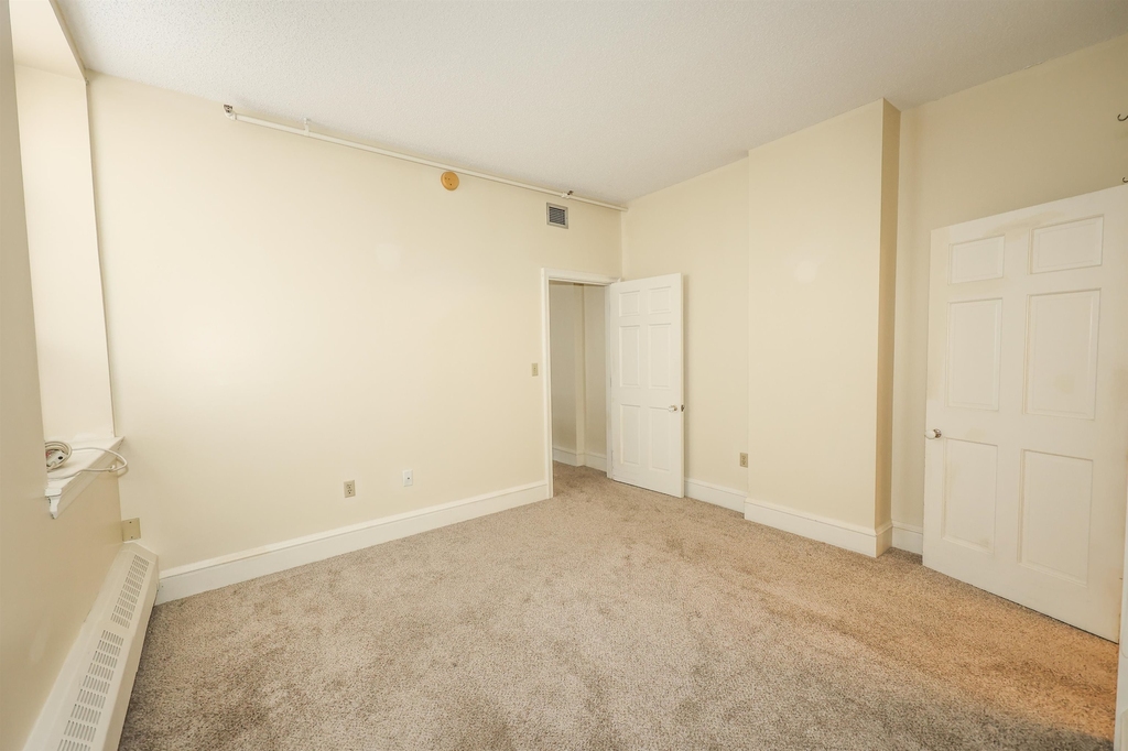 227 Pleasant - Photo 27