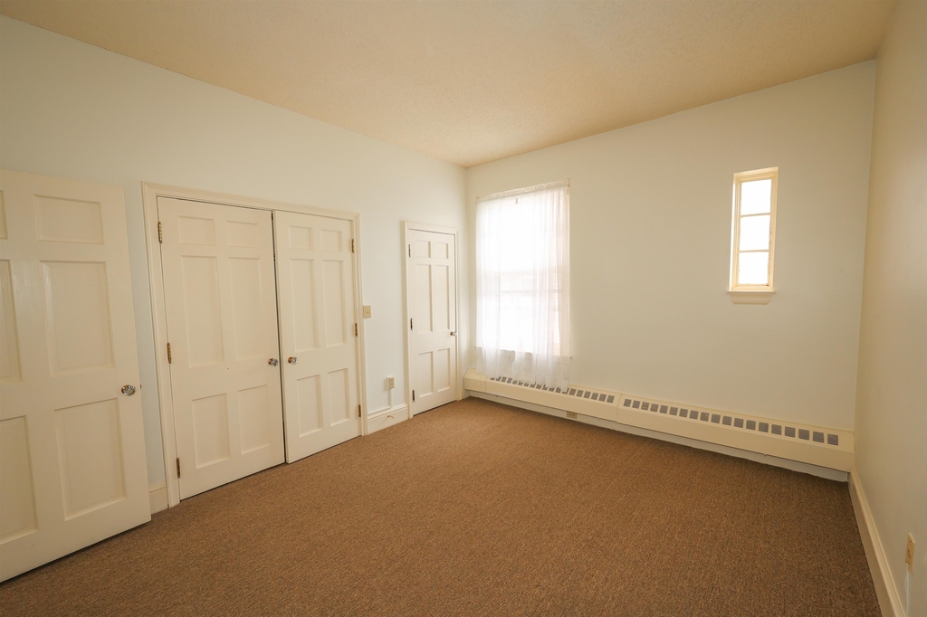 227 Pleasant - Photo 35