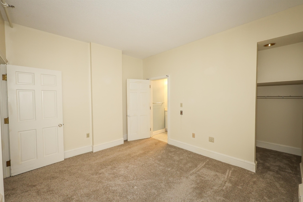 227 Pleasant - Photo 24