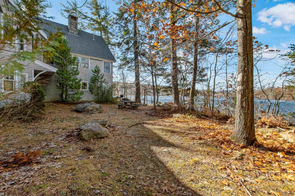 255 Pikes Point - Photo 1