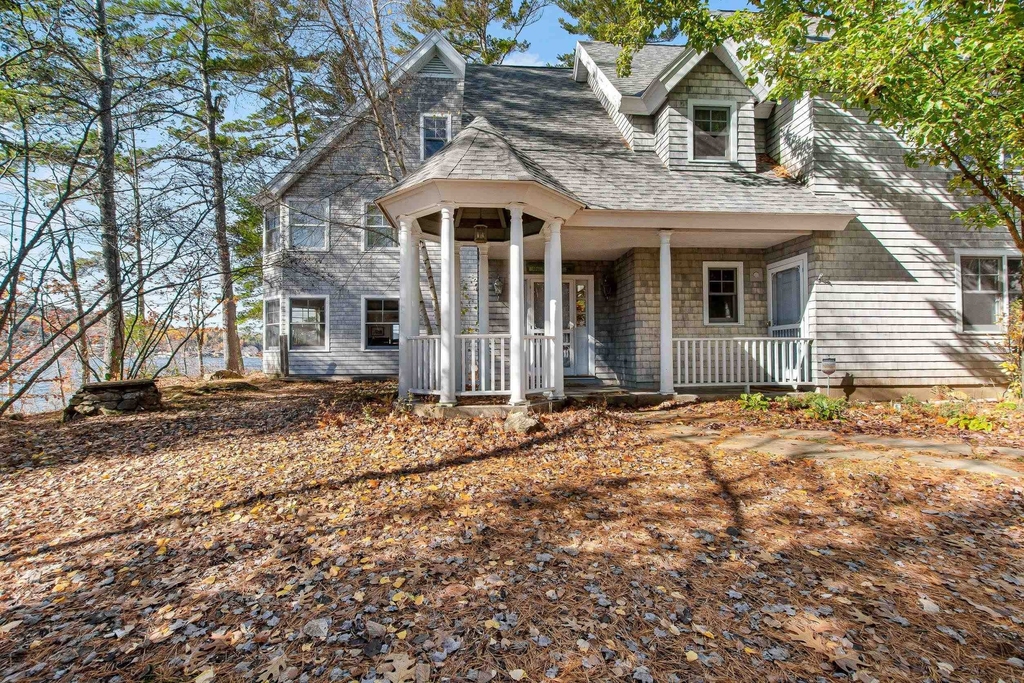 255 Pikes Point - Photo 0