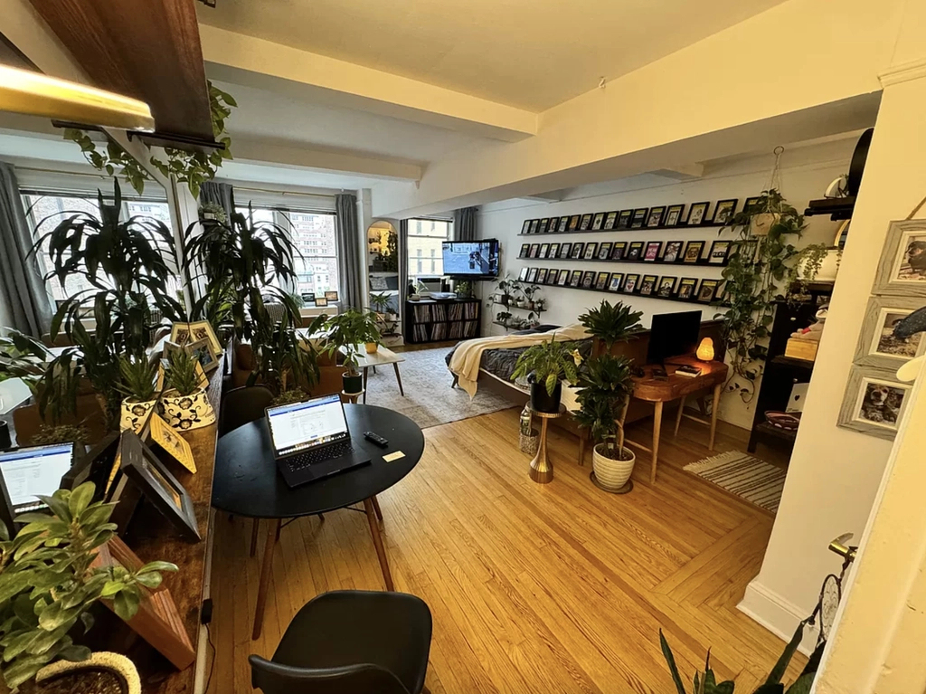 East 39th Street & Lexington Ave - Photo 1