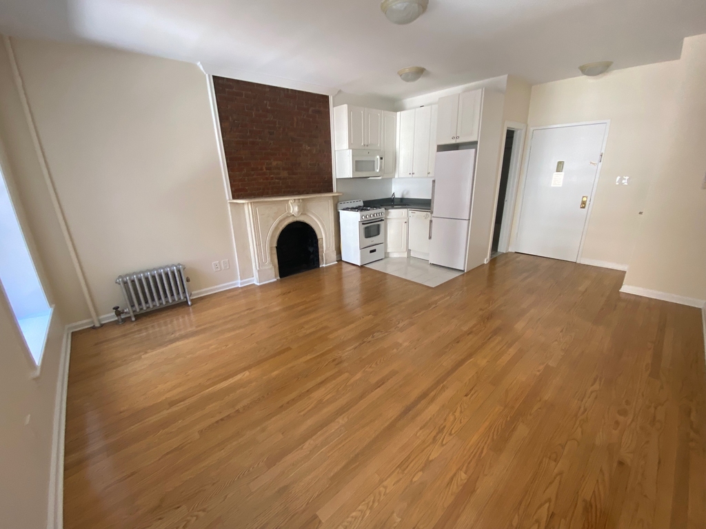 60 West 56th Street - Photo 2