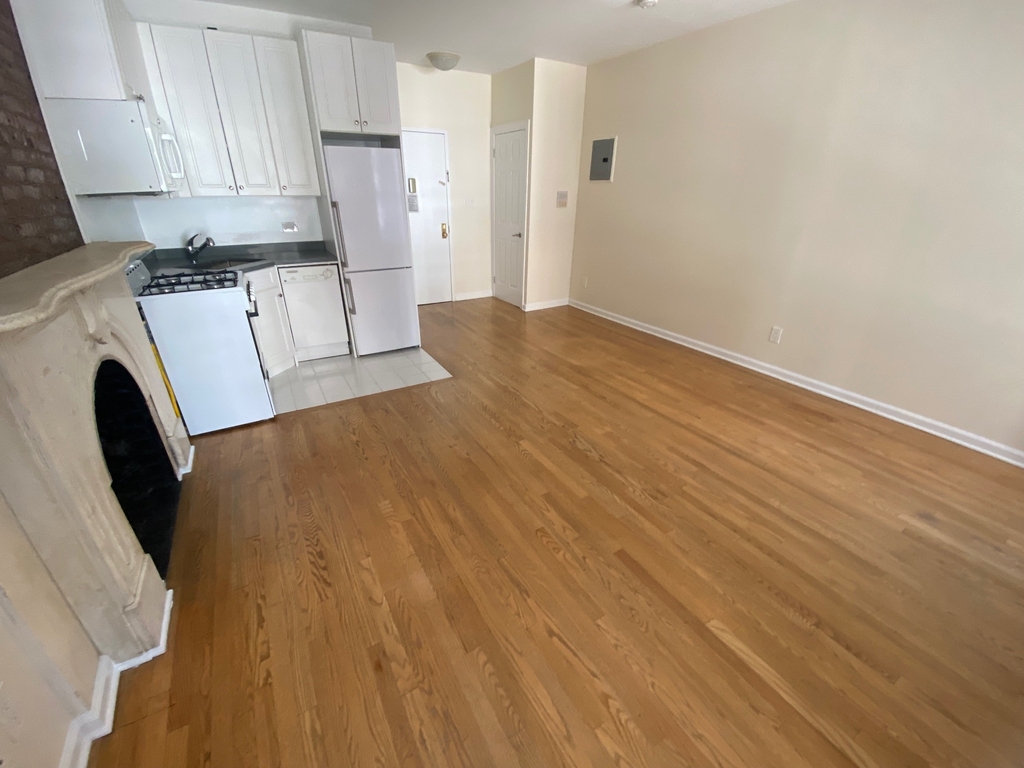 60 West 56th Street - Photo 3