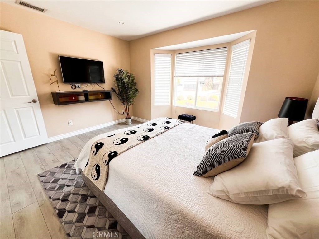 5835 Topeka Drive - Photo 8