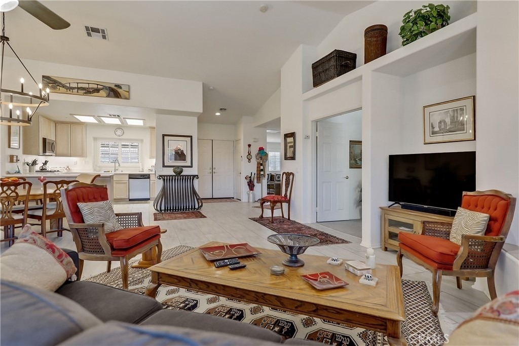 43760 Milan Court - Photo 7
