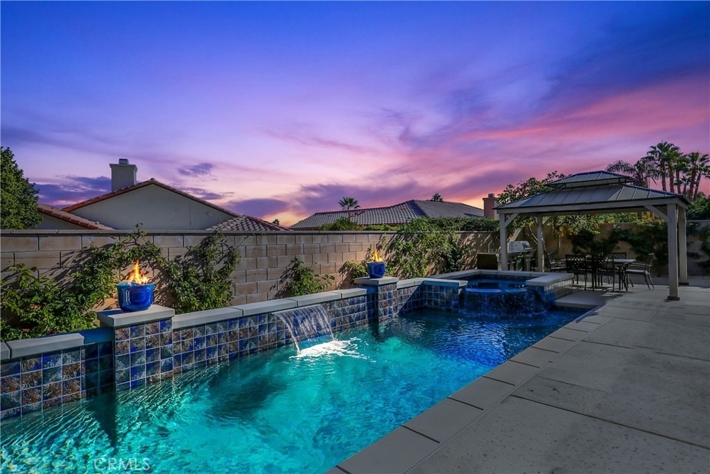 43760 Milan Court - Photo 0