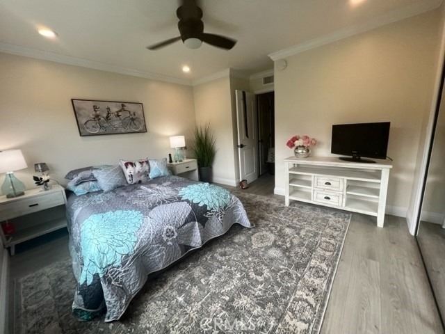 28033 Ridgecove Court N - Photo 0