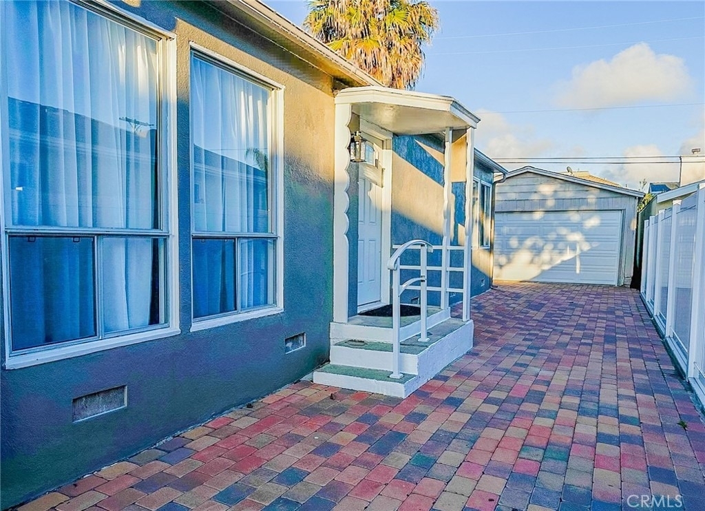 33922 Malaga Drive - Photo 1