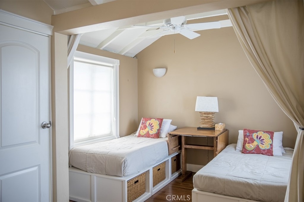 1086 Glenneyre Street - Photo 31
