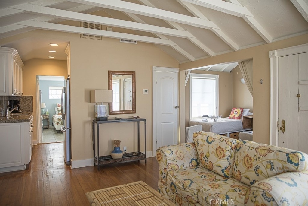 1086 Glenneyre Street - Photo 12