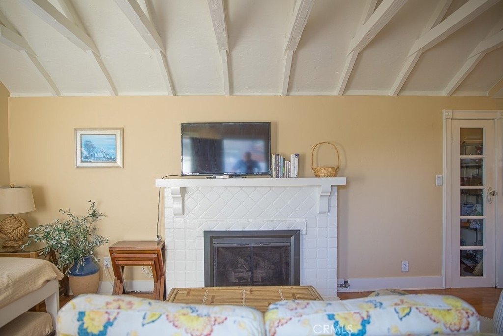 1086 Glenneyre Street - Photo 14