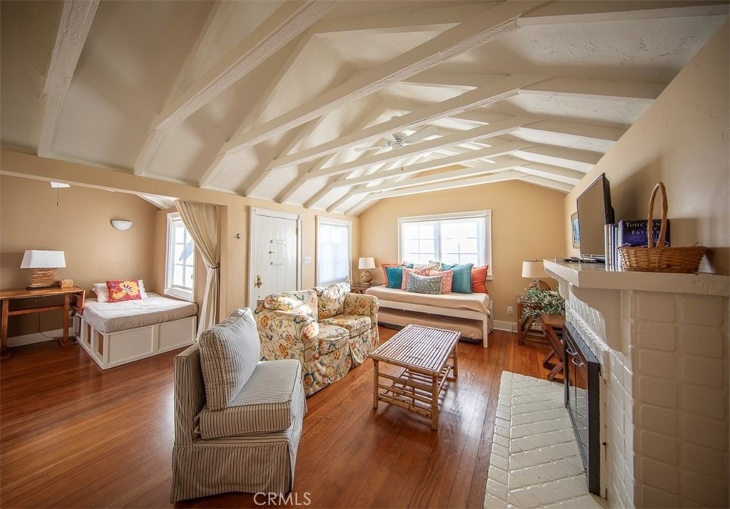 1086 Glenneyre Street - Photo 7