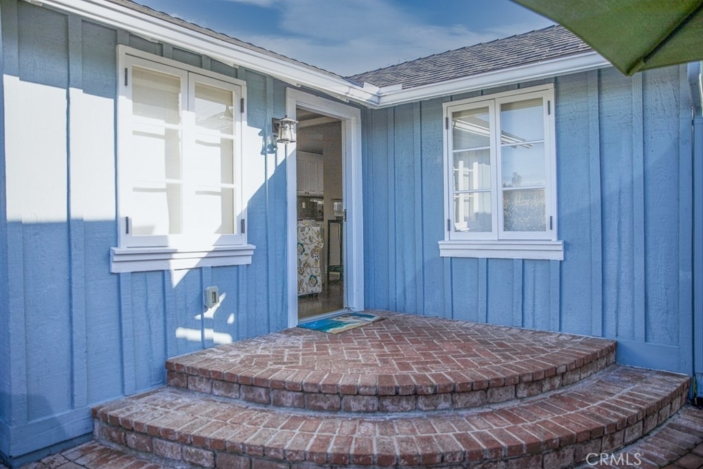 1086 Glenneyre Street - Photo 1