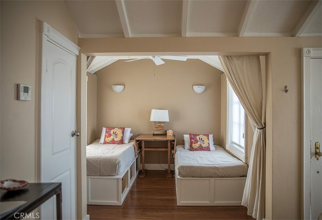1086 Glenneyre Street - Photo 32