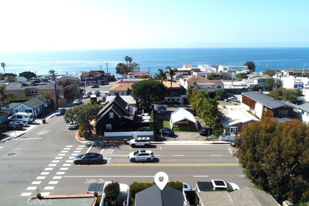 1086 Glenneyre Street - Photo 3