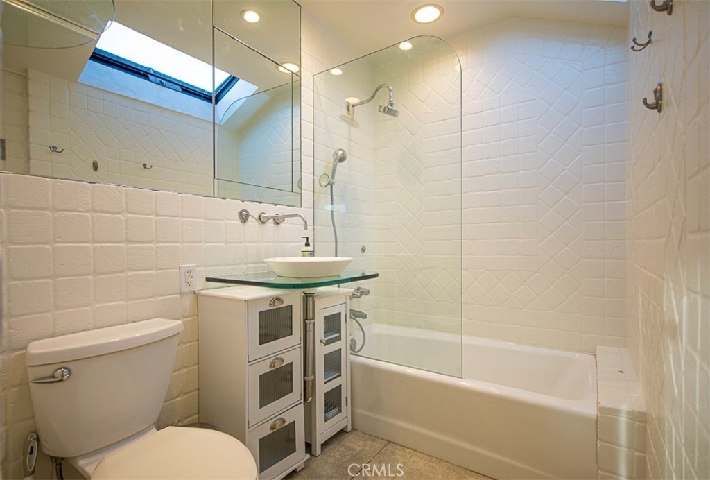 1086 Glenneyre Street - Photo 29