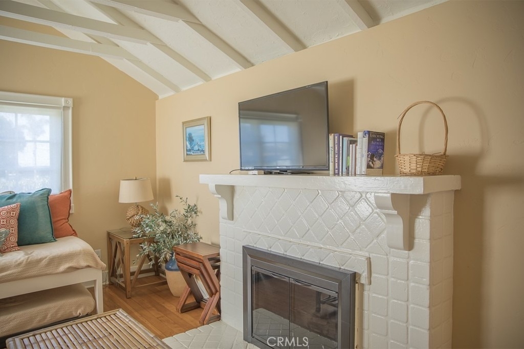 1086 Glenneyre Street - Photo 13