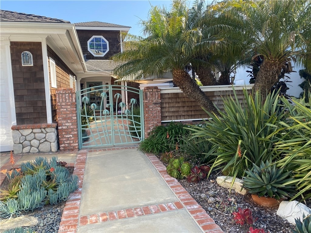 231 Avenida Princesa - Photo 20