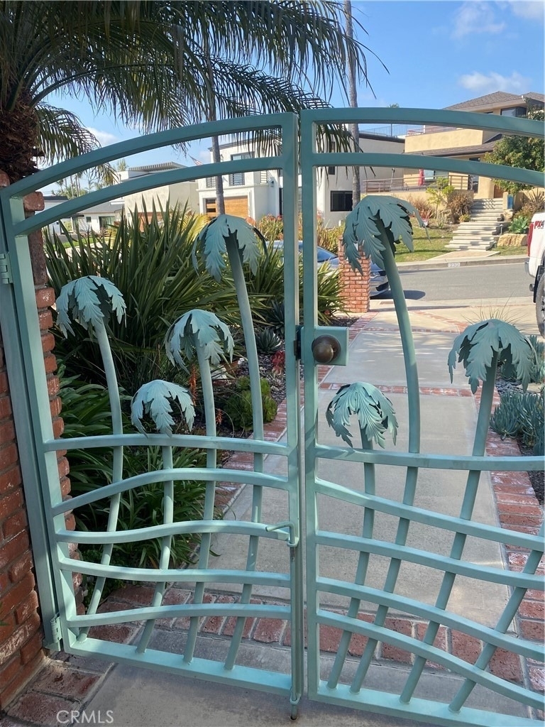 231 Avenida Princesa - Photo 0