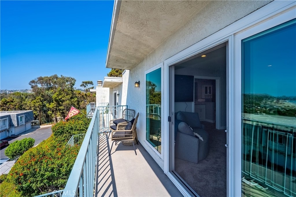 25872 Vista Drive W - Photo 35