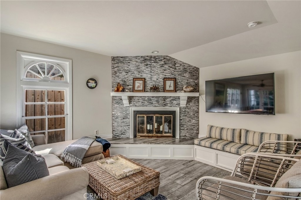 1165 Catalina - Photo 0
