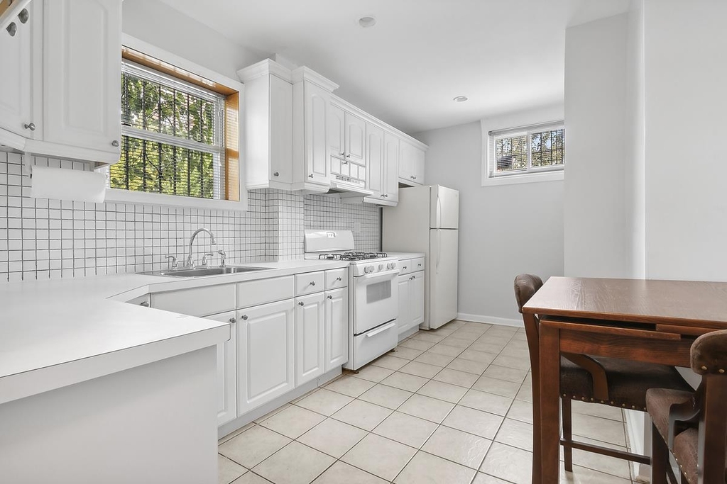 959 East 13th Street - Photo 0