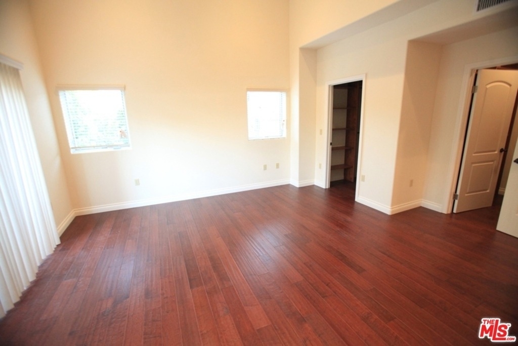 10765 Wilkins Avenue - Photo 9