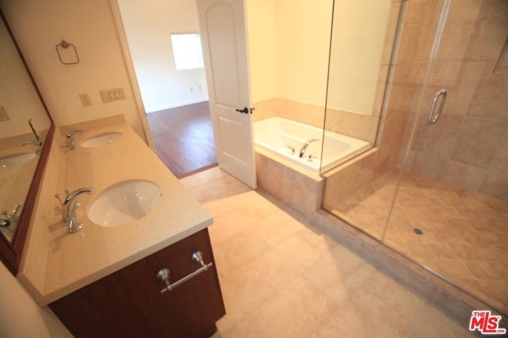 10765 Wilkins Avenue - Photo 10