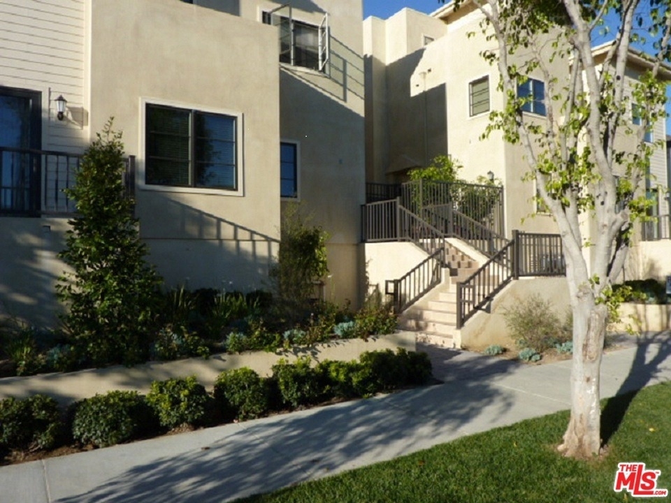 10765 Wilkins Avenue - Photo 13