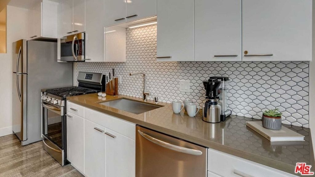732 S Spring Street - Photo 23