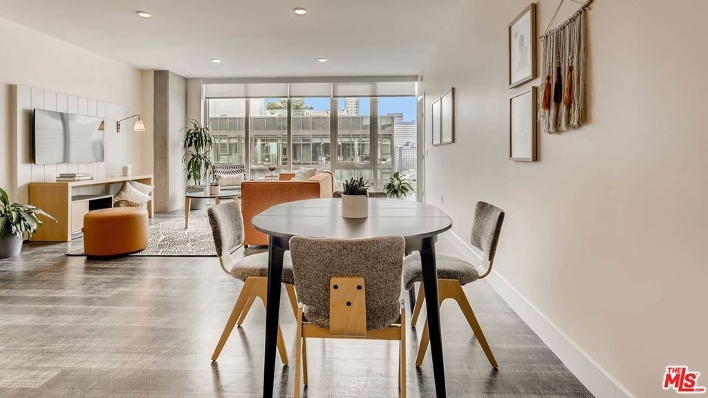 732 S Spring Street - Photo 6
