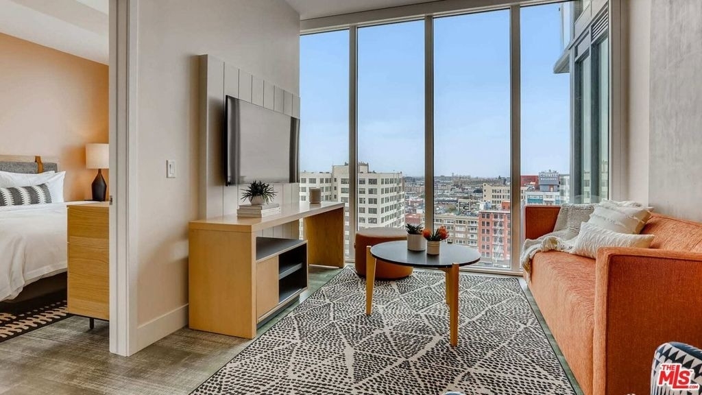 732 S Spring Street - Photo 17