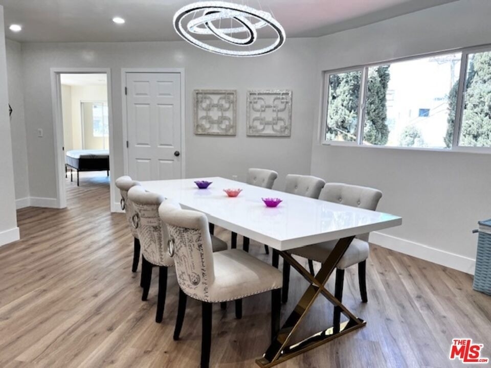 5633 La Mirada Avenue - Photo 5