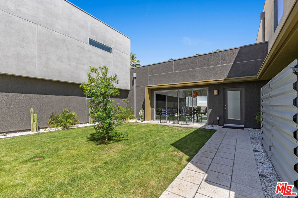 1052 Audrey Drive - Photo 2