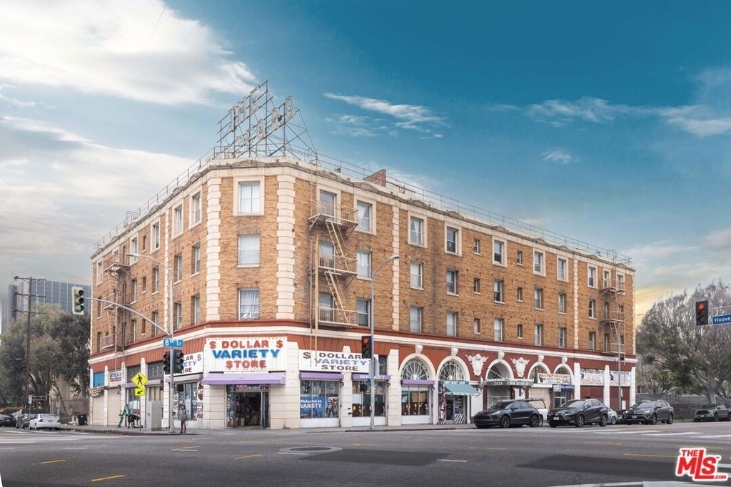 2629 W 8th Street - Photo 0