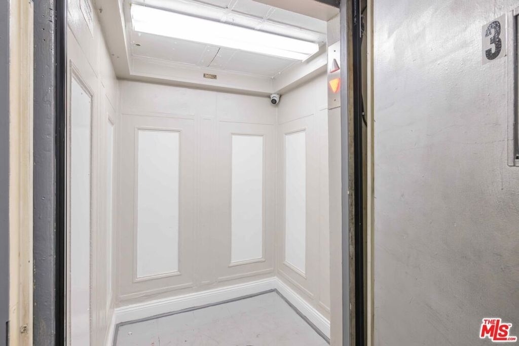 2629 W 8th Street - Photo 6