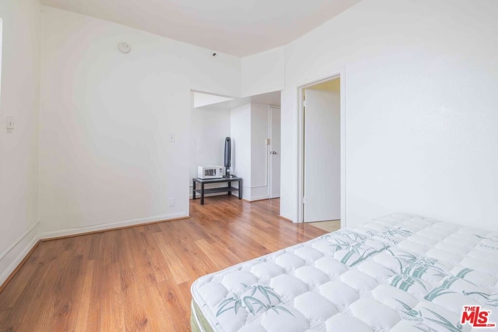 2629 W 8th Street - Photo 13
