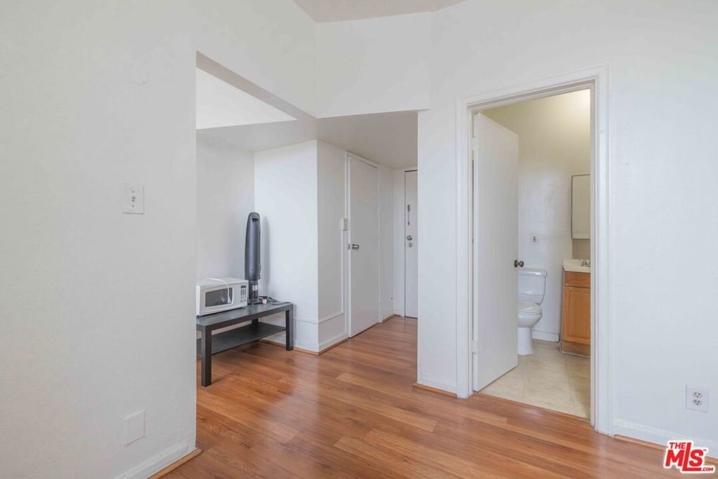 2629 W 8th Street - Photo 12