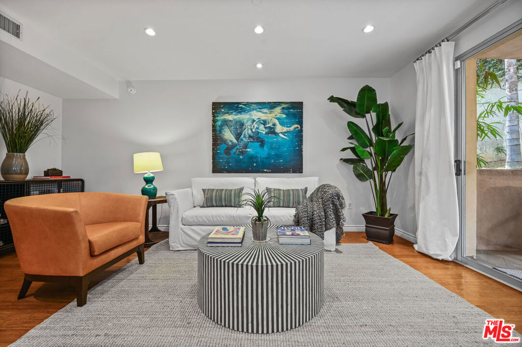 2111 S Beverly Glen Boulevard - Photo 4