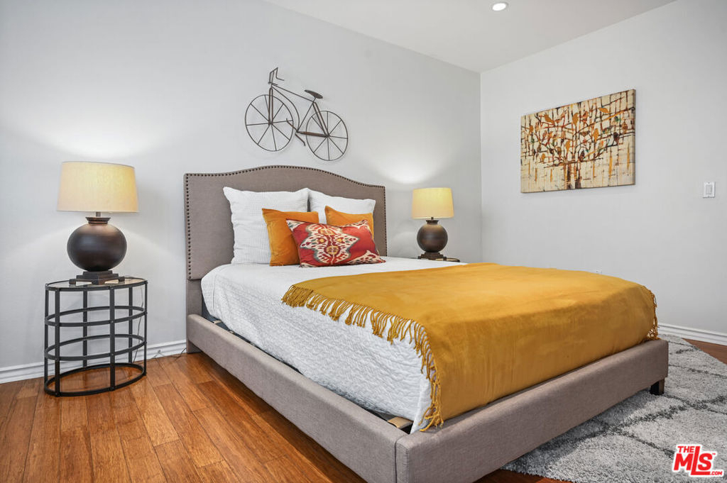 2111 S Beverly Glen Boulevard - Photo 17