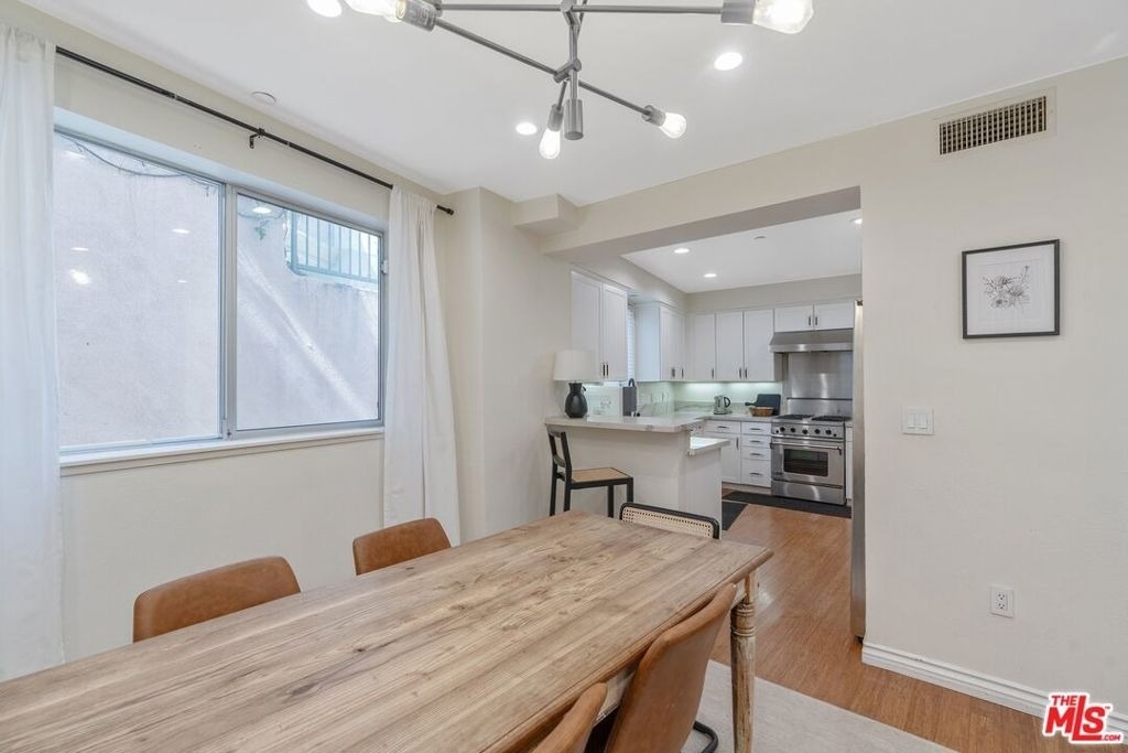 2111 S Beverly Glen Boulevard - Photo 7