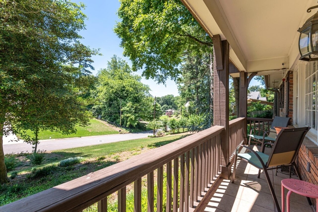 3926 Pineview Drive Se - Photo 4