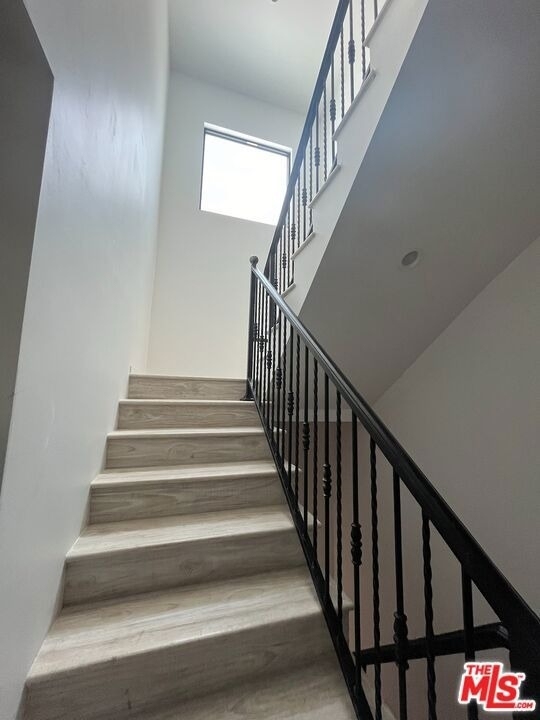 913 Hilldale Avenue - Photo 17