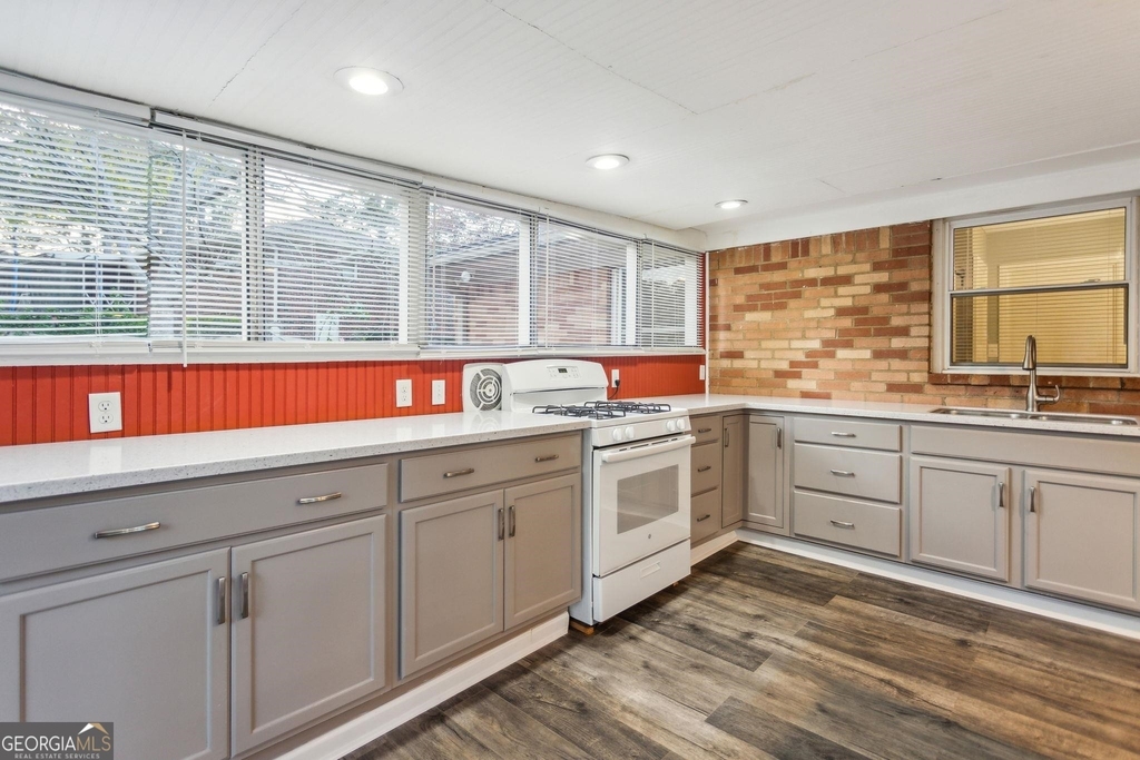 425 Sw Plantation Road - Photo 15