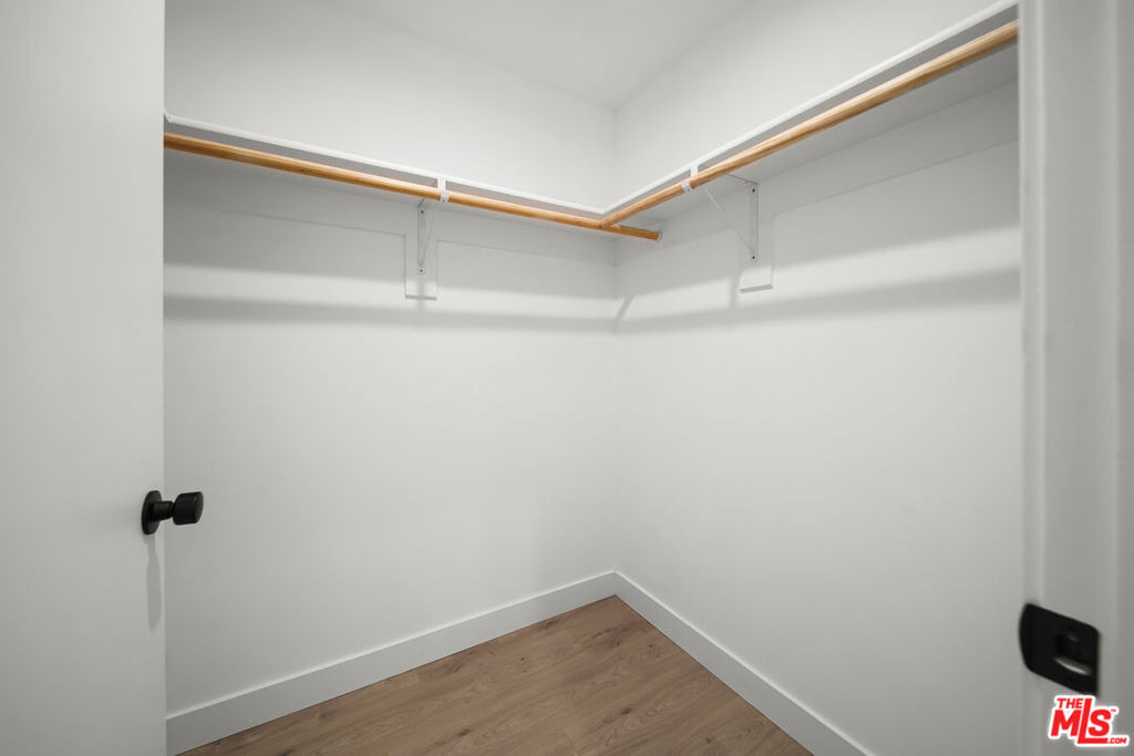 171 S Hoover Street - Photo 24