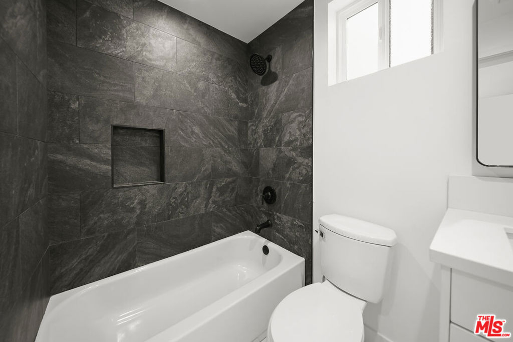 171 S Hoover Street - Photo 19