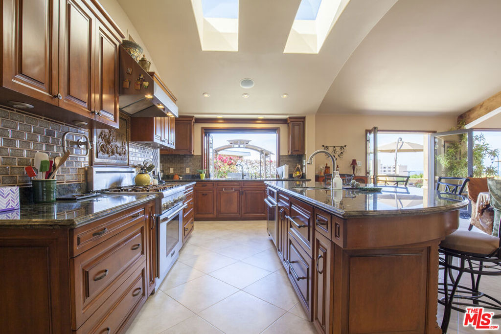 2624 Costebelle Drive - Photo 11
